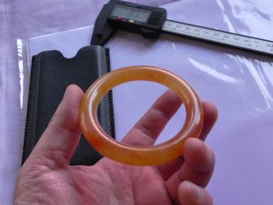 ミッソバングル