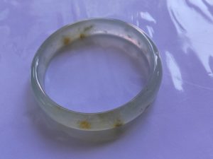 氷翡翠バングル