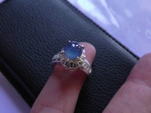 ブルー翡翠ルース　サファイア