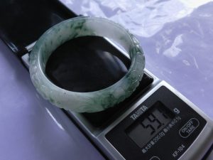 氷翡翠彫刻バングル