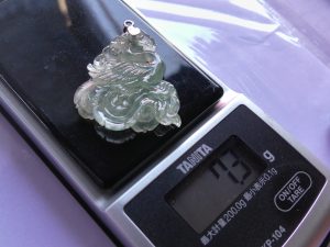氷翡翠カービング