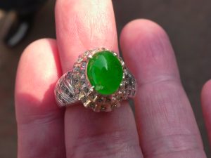 ろうかん翡翠ルース