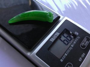 本翡翠カービング