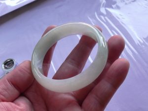 氷翡翠バングル