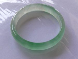 高級氷翡翠バングル