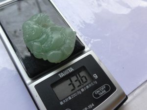 本翡翠カービング