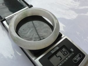 氷翡翠バングル