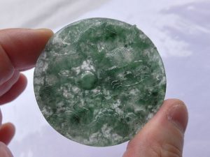 本翡翠ドラゴンカービング