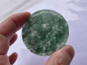 本翡翠ドラゴンカービング