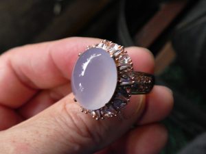 ラベンダー翡翠ルース