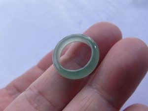 氷翡翠くりぬきリング