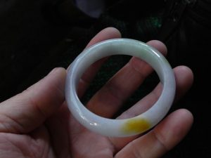 本翡翠バングル