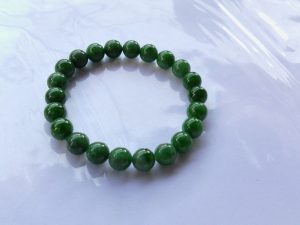 本翡翠ビーズブレスレット