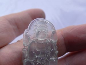 氷翡翠カービング