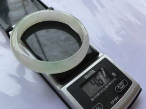 氷翡翠バングル