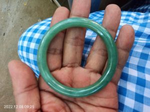 本翡翠プリンセスバングル