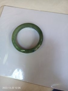 本翡翠バングル