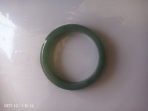 本翡翠バングル