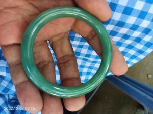 本翡翠プリンセスバングル