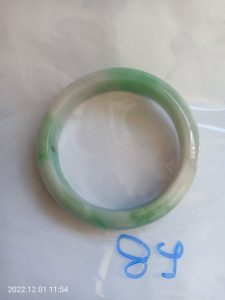 本翡翠バングル