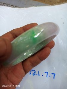 本翡翠バングル
