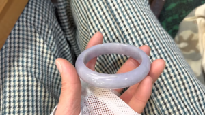 ラベンダー翡翠バングル