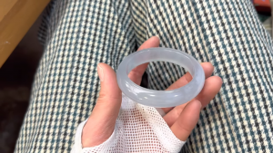 高級氷翡翠バングル