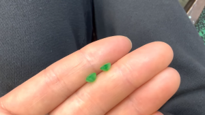 蛍光翡翠ペアルース