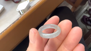 高級氷翡翠くりぬきリング