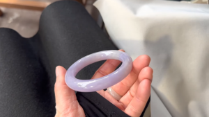ラベンダー翡翠バングル