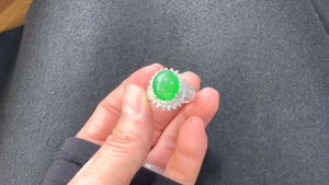 ろうかん翡翠ルース
