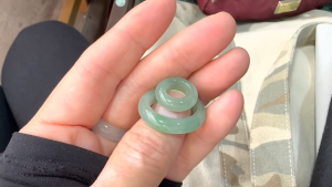 ペンダント付きくりぬきリング