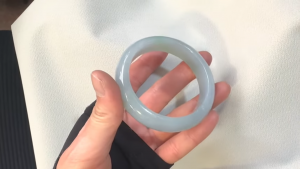 ブルーラベンダー翡翠バングル