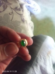 １８金ろうかん翡翠リング