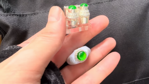 蛍光翡翠セットルース