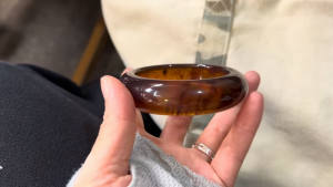 ミャンマー産琥珀バングル