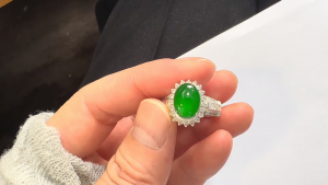 ろうかん翡翠３セットルース　三つの祈り