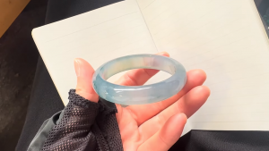 高級氷翡翠バングル