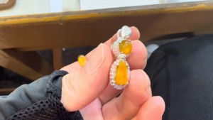 黄翡翠ペンダント
