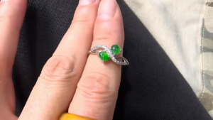 ろうかん翡翠ファッションリング