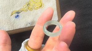 くりぬき氷翡翠リング