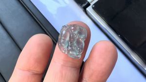 氷翡翠カービング
