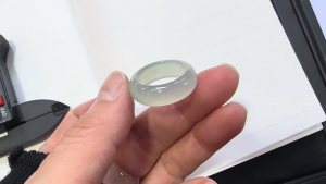 高級氷翡翠くりぬきリング