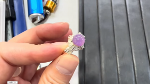 ラベンダー翡翠ルース