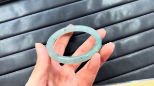 本翡翠プリンセスバングル　そらいろ