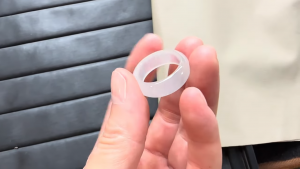 高級氷翡翠くりぬきリング
