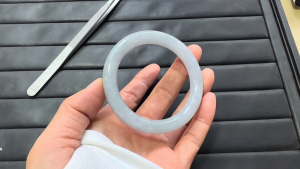 ラベンダープリンセスバングル