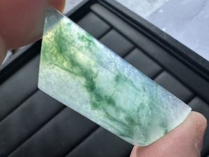 氷翡翠原石　氷墨画