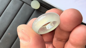 くりぬき氷翡翠リング&中石