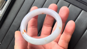 本翡翠バングル